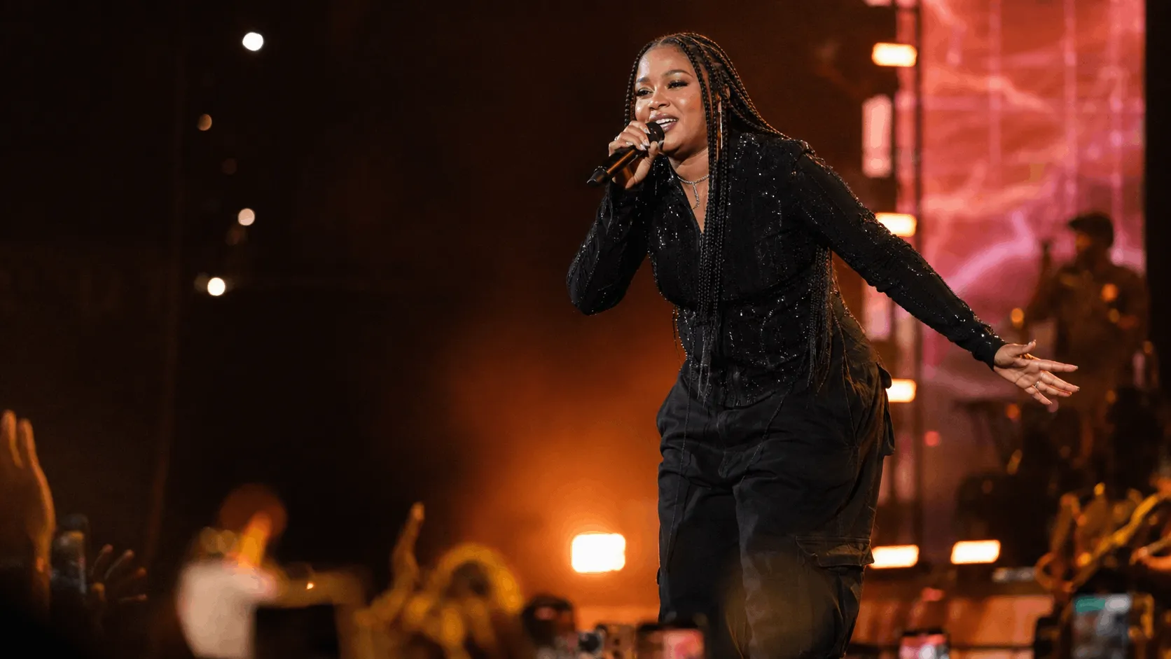 SZA net worth grew fast after her 2025 arena tour